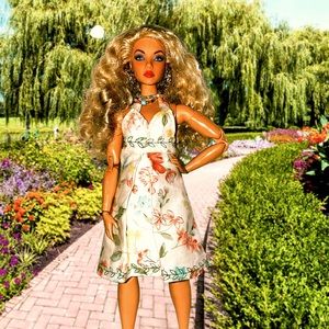 Halter sun dress for fashion dolls - fits slim or curvy - FULLY LINED!